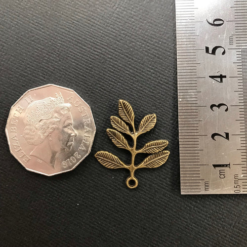 7 leaf branch antique bronze